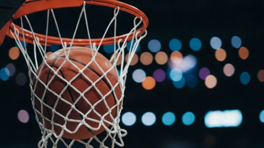 Why Live Betting Odds Move So Fast: A Punter's Guide